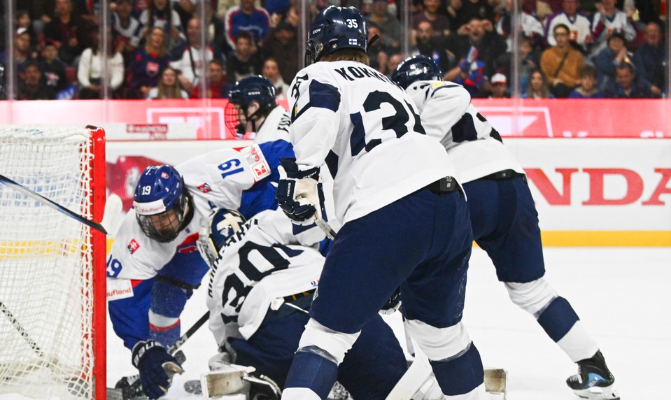 Slováci mali Fínov na lopate, prehra je pre osemnástku poučná