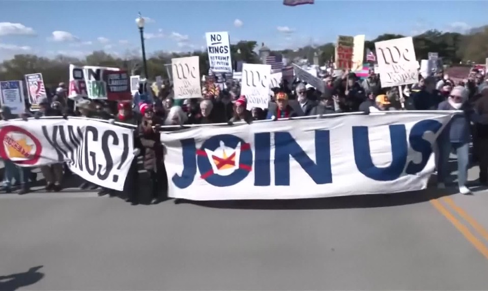 Žiaden kráľ - V USA sa koná nová vlna protestov proti Donaldovi Trumpovi