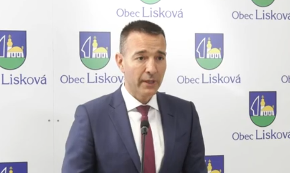 Odvolávanie ministra školstva Druckera sa odložilo pre chýbajúce kvórum