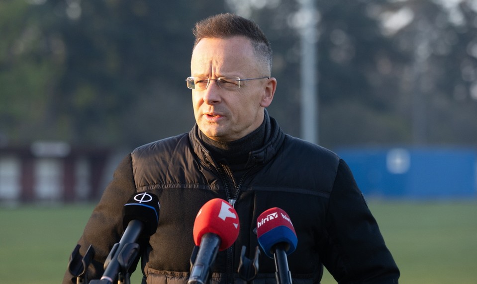 DEŇ PO voľbách v Maďarsku: Kam zmizol Péter Szijjártó?