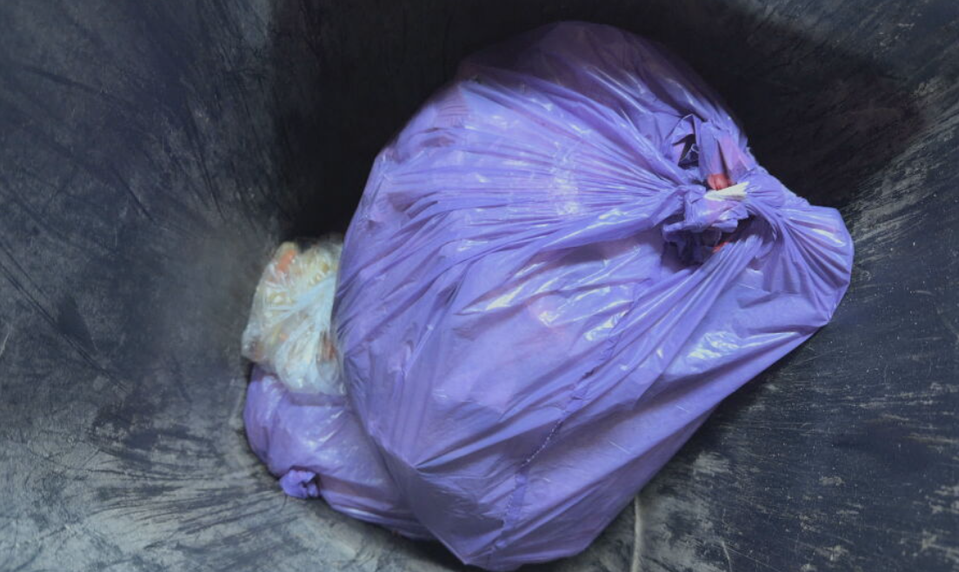 Obyvatelia platia stovky eur. Obec prenáša režijné náklady na poplatky za odpad