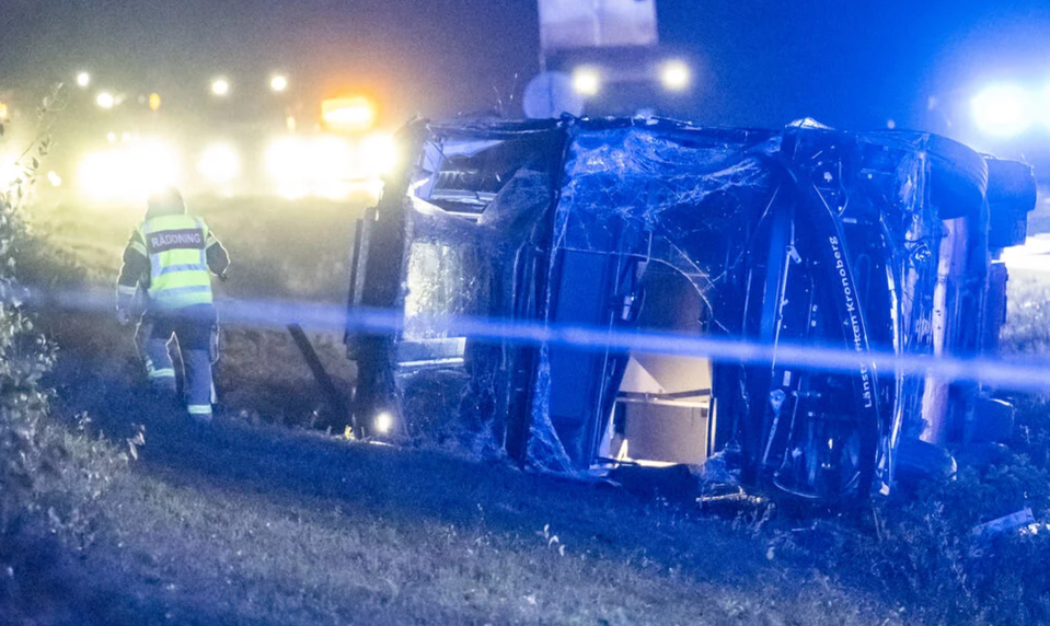 Vážna nehoda autobusu: Desiatky zranených, nemocnice aktivovali krízový plán