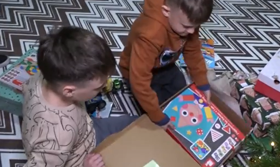 Darované Vianoce TV JOJ: Dobrosrdeční ľudia vyzbierali peniaze pre deti, ktoré prišli o rodičov