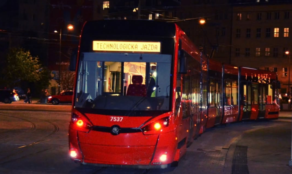 Električka číslo 1 sa vracia na Námestie SNP. DPB upravuje aj ďalšie linky