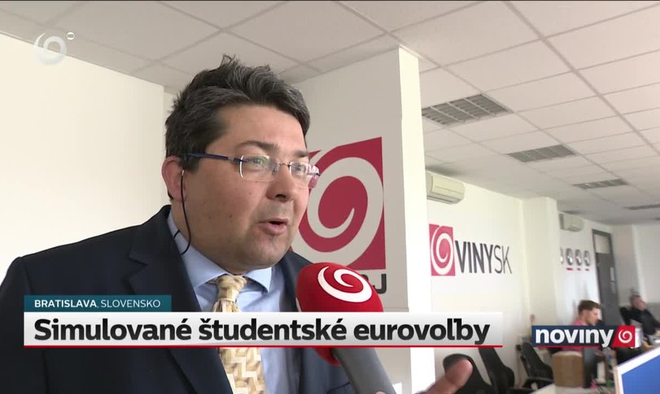 Simulované študentské eurovoľby