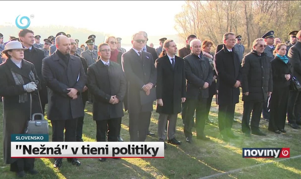 "Nežná" v tieni politiky