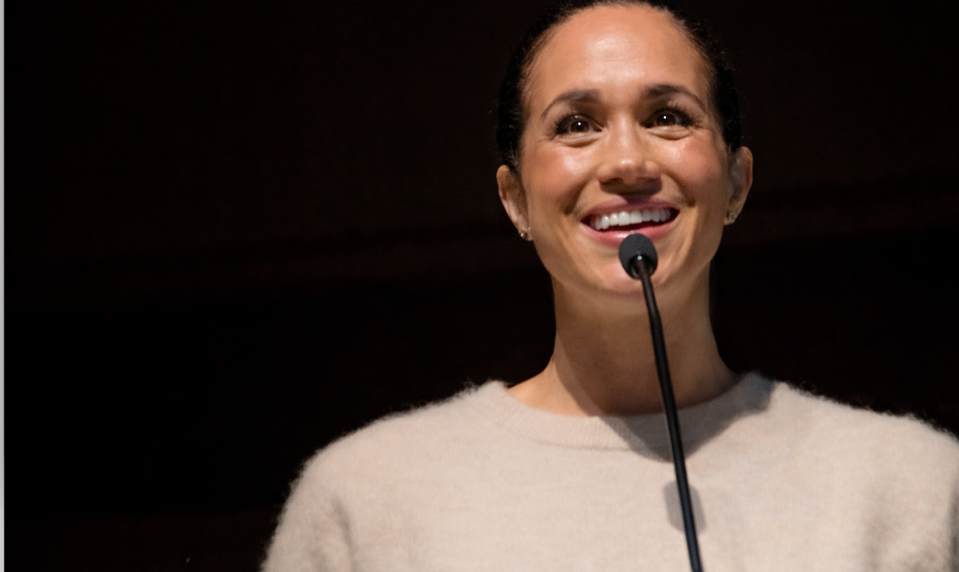 Film Harryho a Meghan utrpel fiasko: Premiéra sa odohrávala v poloprázdnej sále!