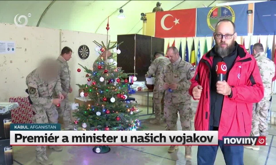 Premiér a minister u našich vojakov