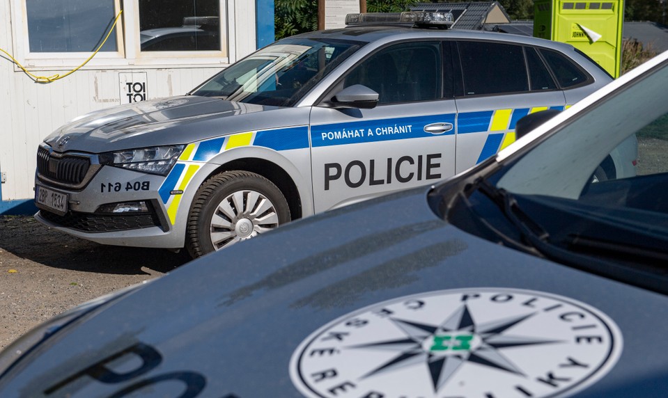 Polícia vyšetruje výbuch pred domom podnikateľa v Martine. Bombu údajne odpálili na diaľku