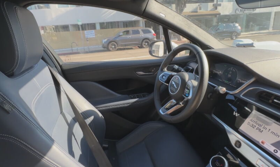 Taxíky bez šoférov aj na Slovensku? Legislatíva pripravená, prax zatiaľ zaostáva