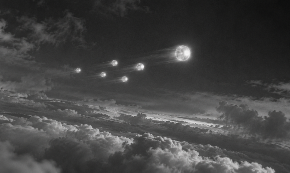 Pentagon ukázal zvláštny roj UFO. Čo to bolo?