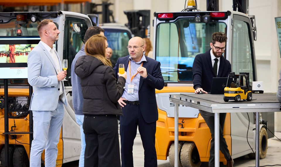 STILL Innovation Day 2025 sa niesol v duchu Harder, Better, Faster, Stronger. Nabitý program potešil aj fanúšikov hokeja