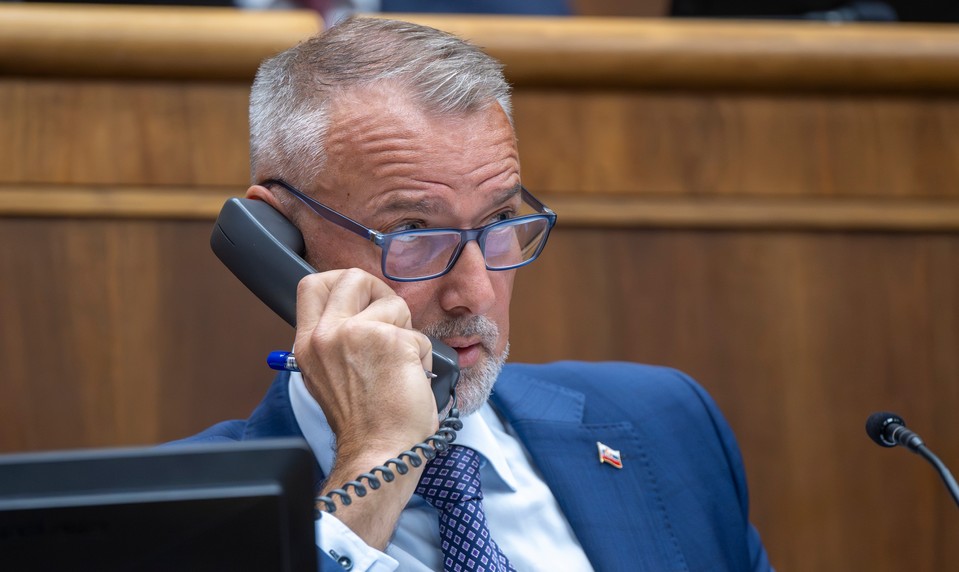 Raši oznámil termín komunálnych a župných volieb. Budú 24. októbra