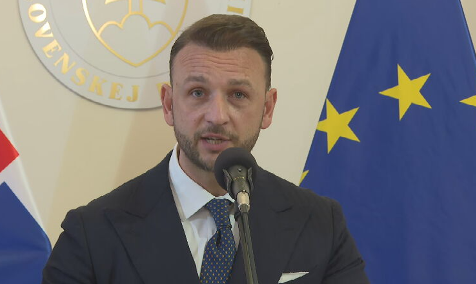 Šutaj Eštok má každé ráno dostávať prehľad z polície. Rezort medializované informácie odmieta