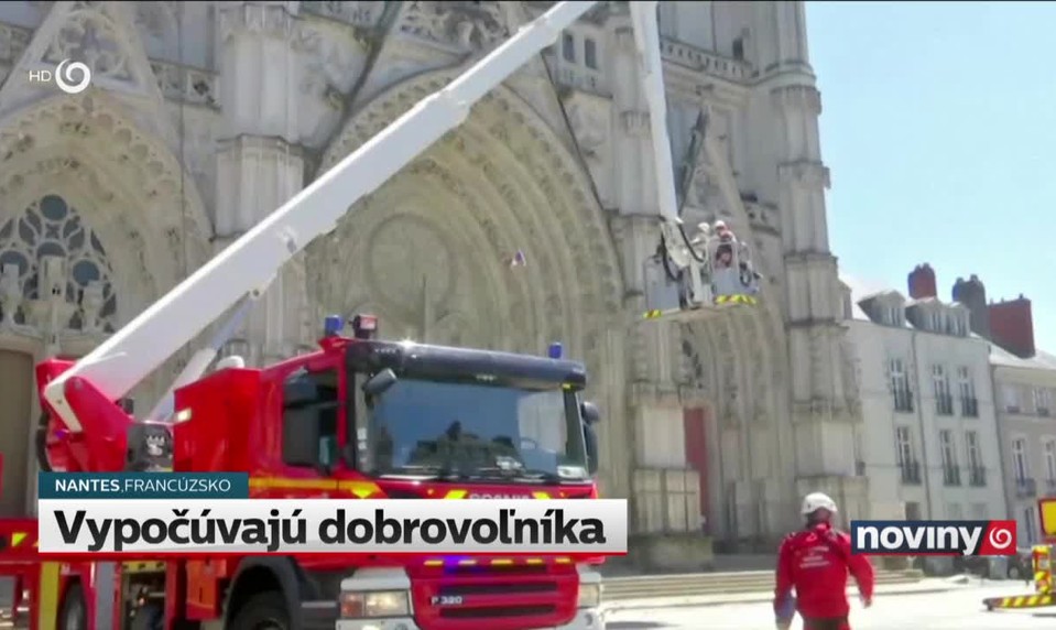 Vypočúvajú dobrovoľníka