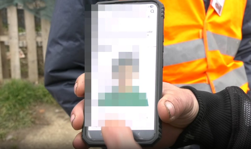 Jasmínu (14) mal zadržiavať na povale muž, s ktorým bola vo vzťahu