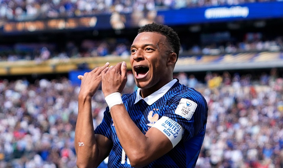 Beštia MBAPPÉ. Francúzsky kapitán po prestávke zlomil Senegal