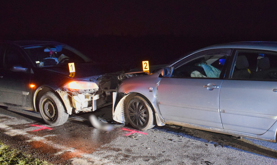 Vodička pod vplyvom alkoholu čelne narazila do protiidúceho vozidla. Skončila v nemocnici