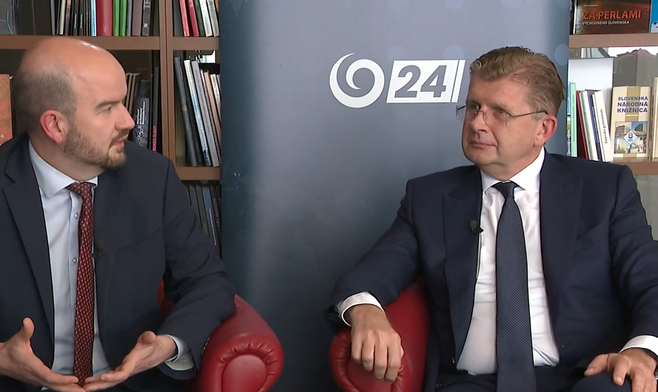 Dubéci v Analýzy 24: Minister vnútra má absolútnu nedôveru vo svojom rezorte