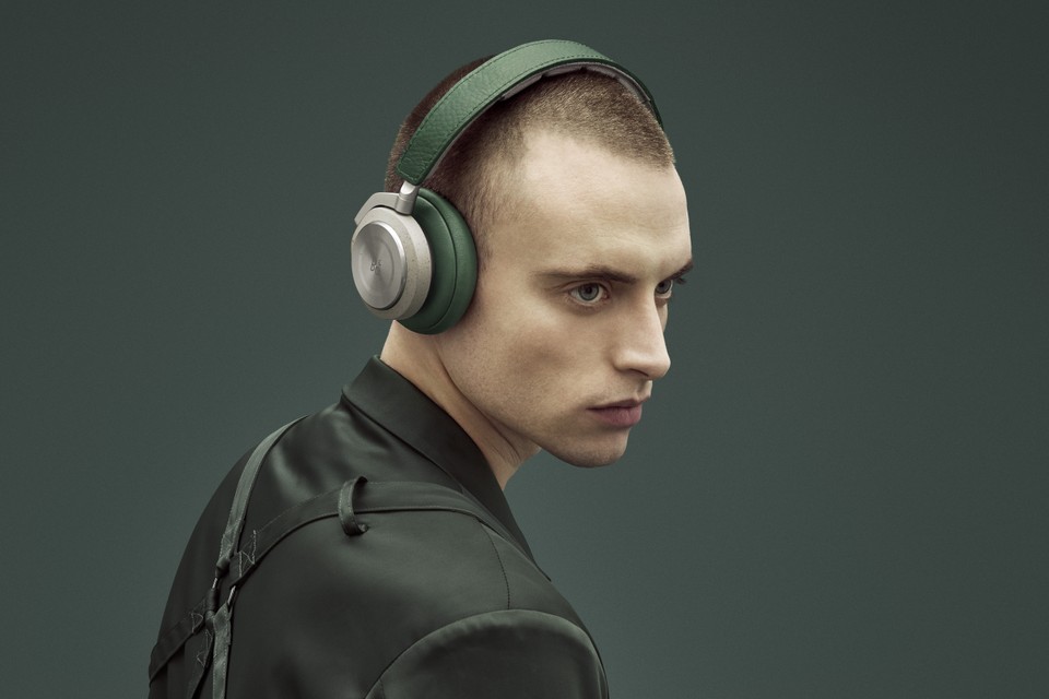 Bang and Olufsen SS19 