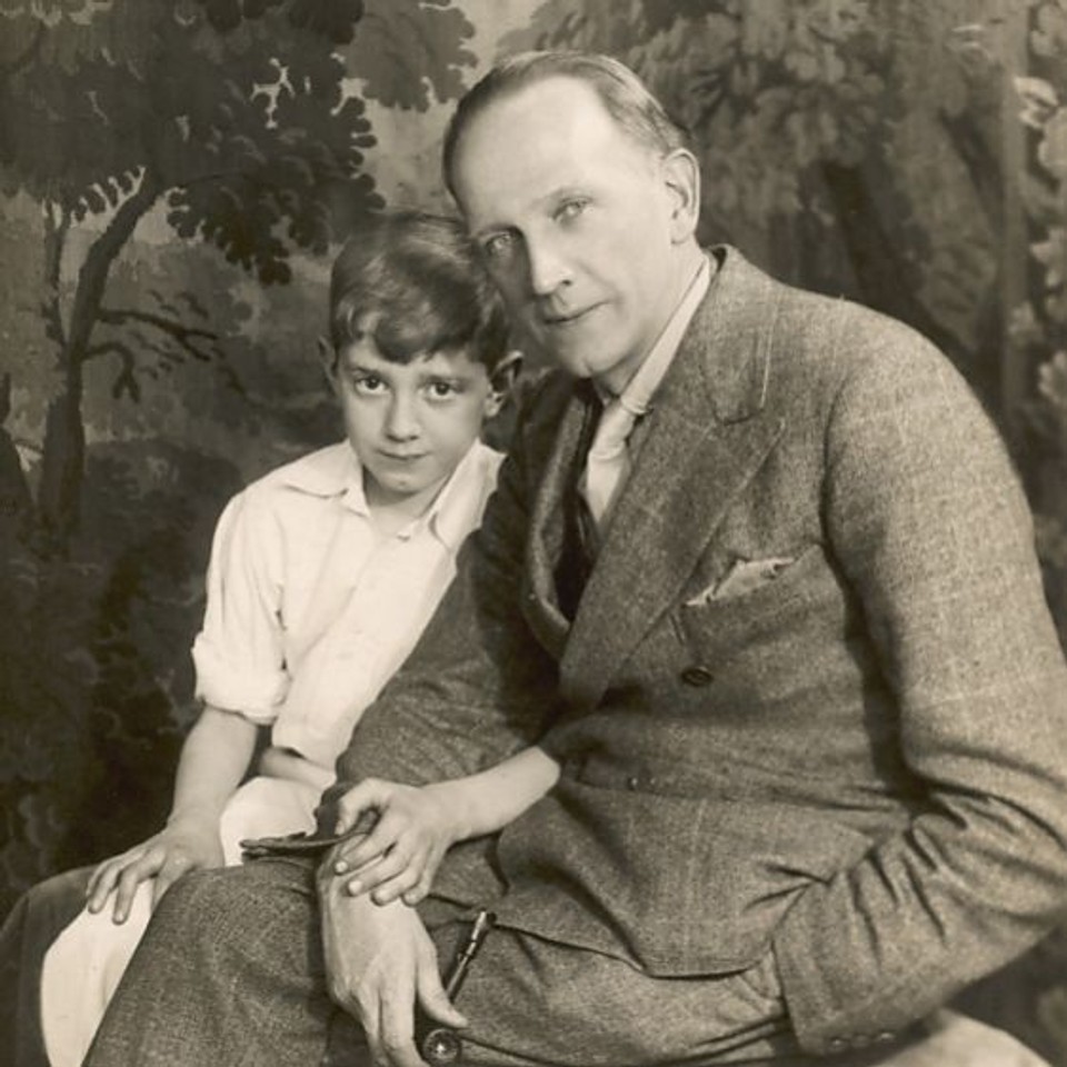 A.A.Milne a jeho syn Christopher Robin