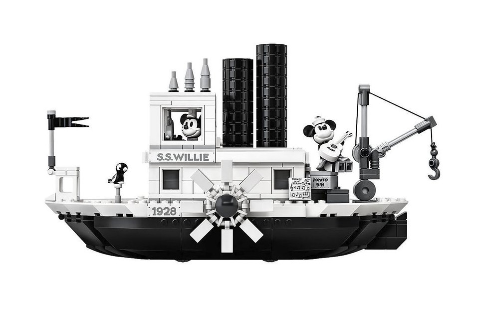 Čierno-biele Lego s Mickey Mousom odkazujúce na rok 1928