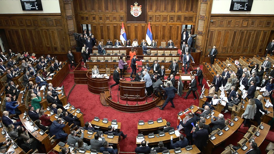 Srbský parlament 5