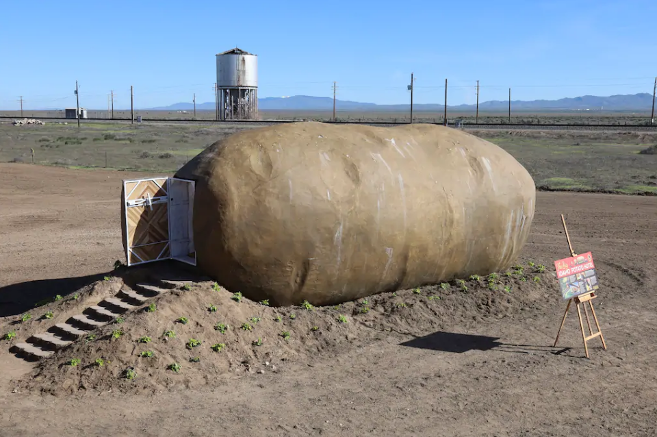 Big Idaho Potato Hotel