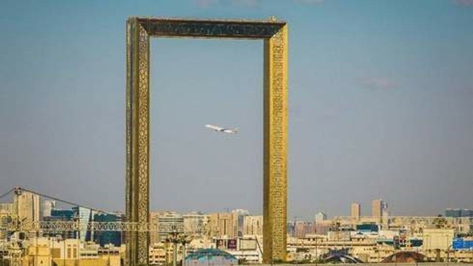 Dubajský zlatý rám