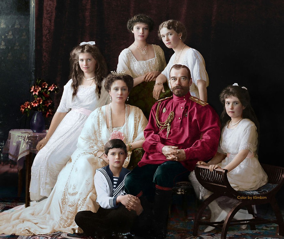 Cár Mikuláš II. s rodinou (1914)