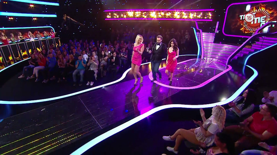 Take Me Out - scena