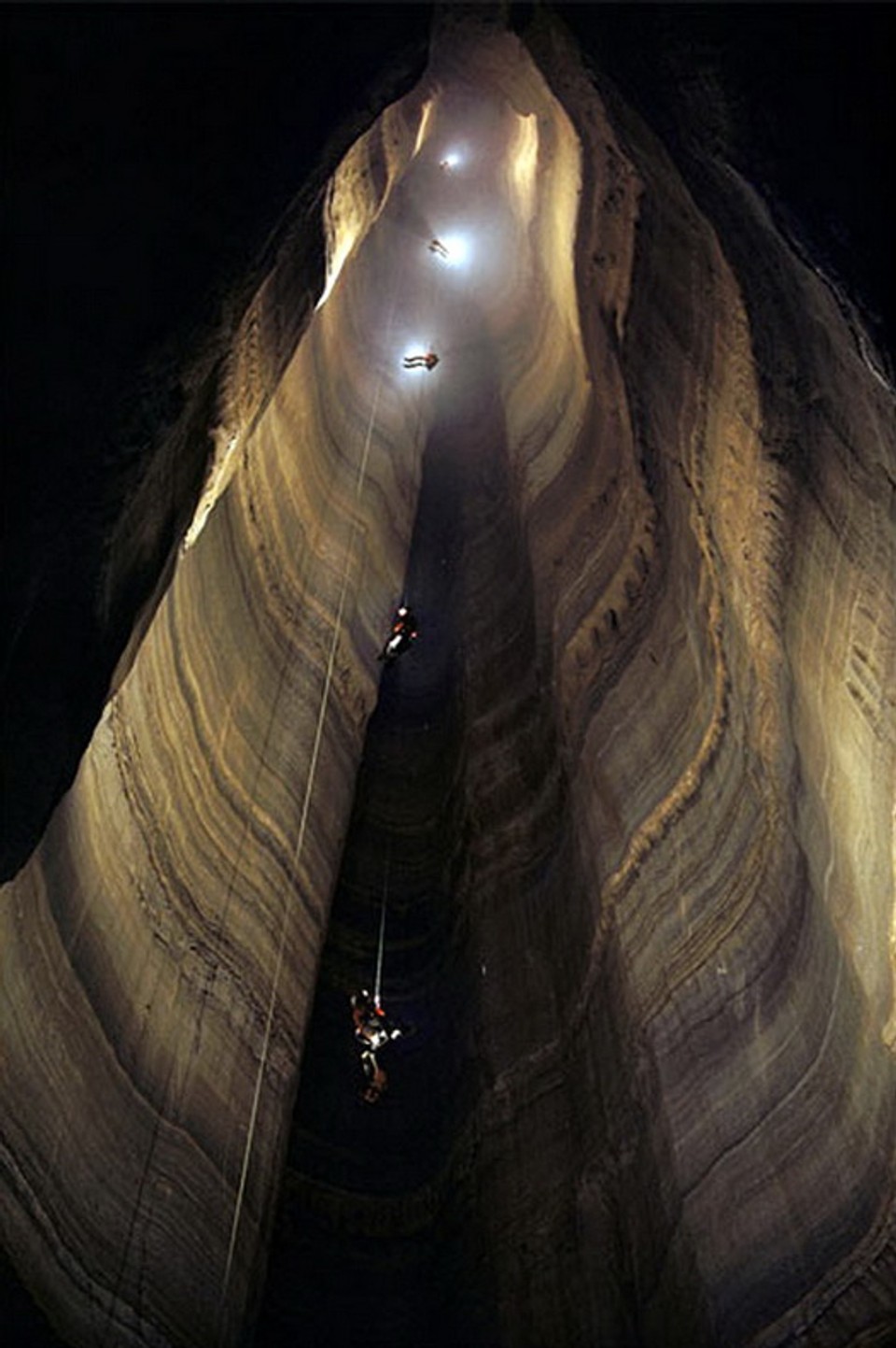 Najhlbšia jaskyňa sveta (3)