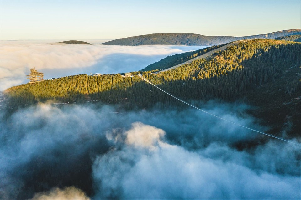 Visutý most cez údolie na Dolnej Morave - Sky Bridge 721