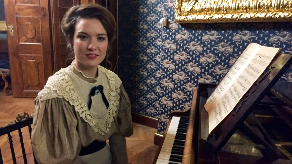1890 - Danica Matusova klavir spielen