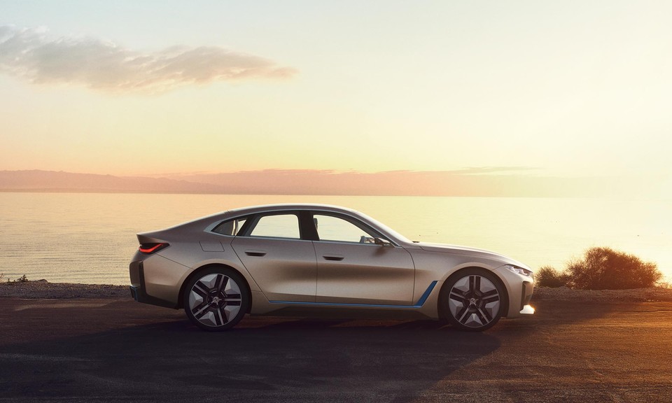 BMW Concept i4