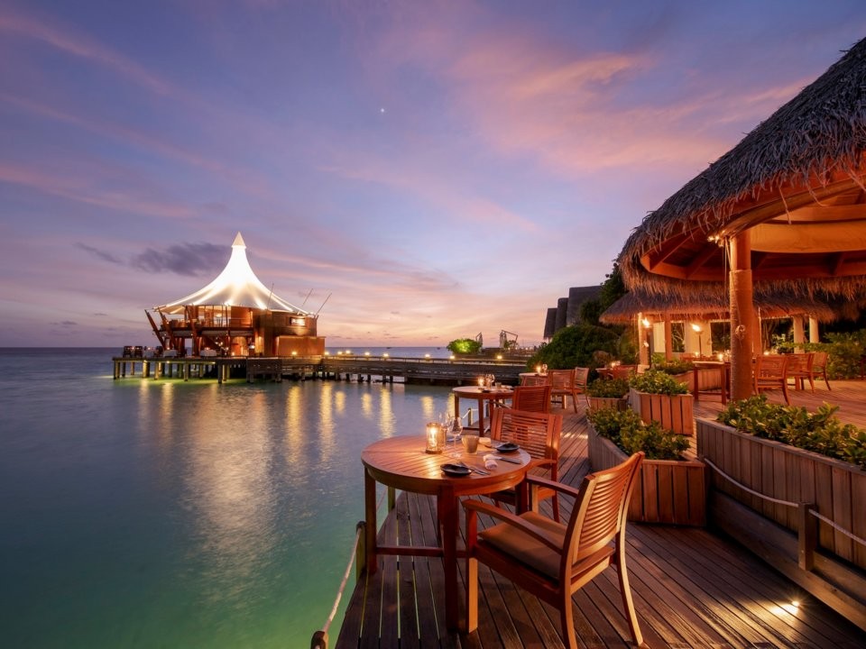 Luxusný hotel na Maledivách