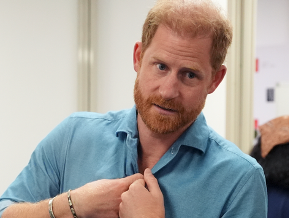 Sotva prišiel Harry do Británie, už aj začal prosíkať! Vybral sa rovno na ministerstvo!