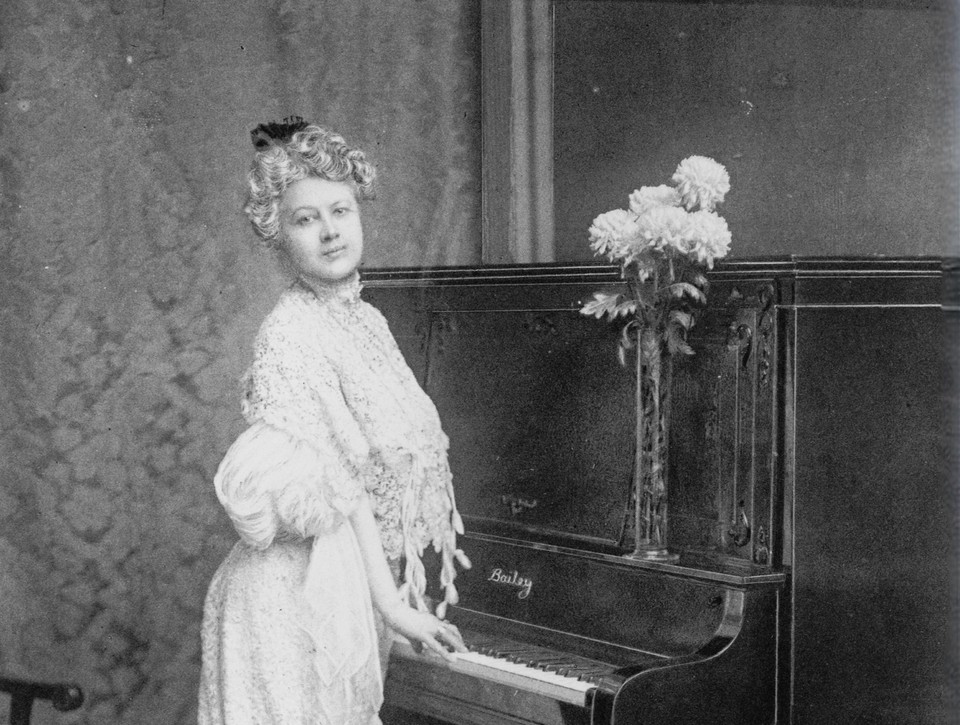 Americké dedičky a britské tituly. Seriál, ktorý premenil Banskú Štiavnicu na viktoriánsku Európu