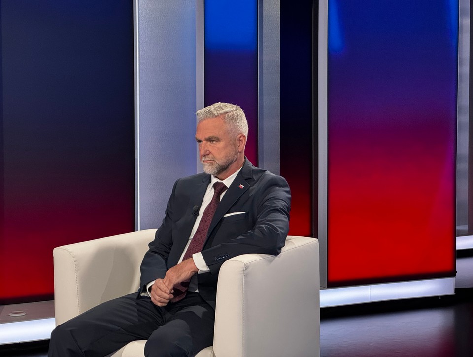 Politika 24: Cesta do Moskvy zatiaľ nie je definitívna. Fico má aj pozvanie od Trumpa