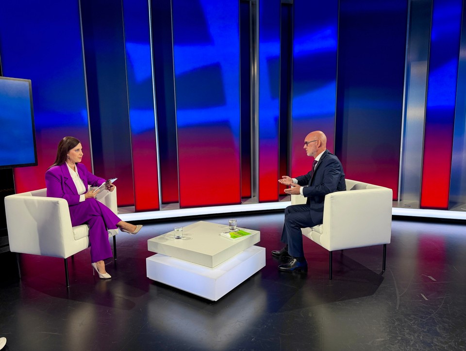 Gröhling v Politike 24: „Taraba bude drahá nevesta“