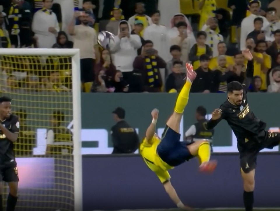 Ronaldo v 40 rokoch opäť čaruje: Akrobatické nožničky rozhodli zápas!