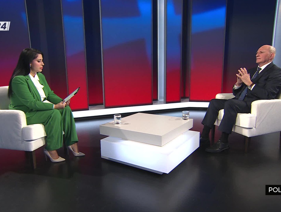 Politika 24 s Františkom Mikloškom: Spontánnosť mladých pripomína dni Novembra 89