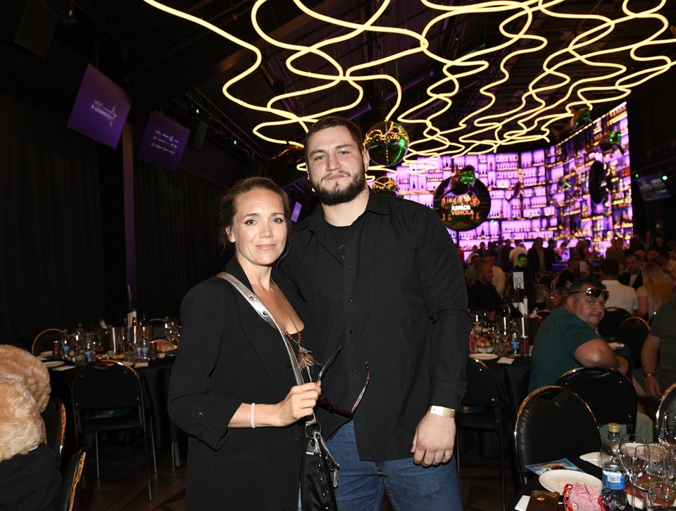 Srdce je už po rozchode zahojené? TOTO má byť nová kráska po boku Vondráčkovej expriateľa!