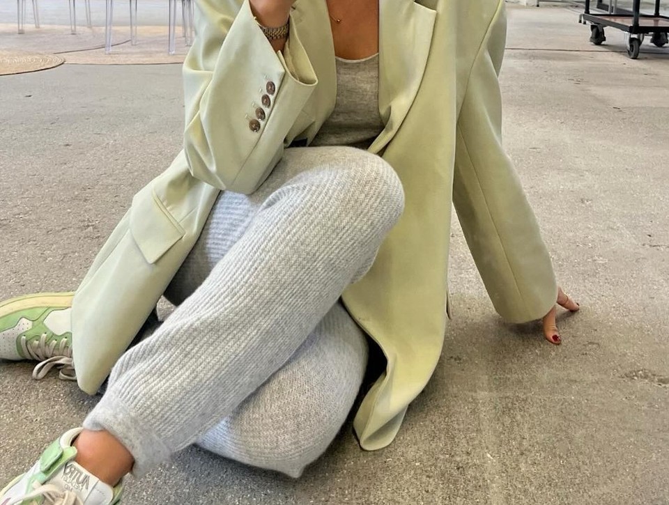 Tepláky môžete zahodiť do koša: Tieto nohavice sú nový mega hit