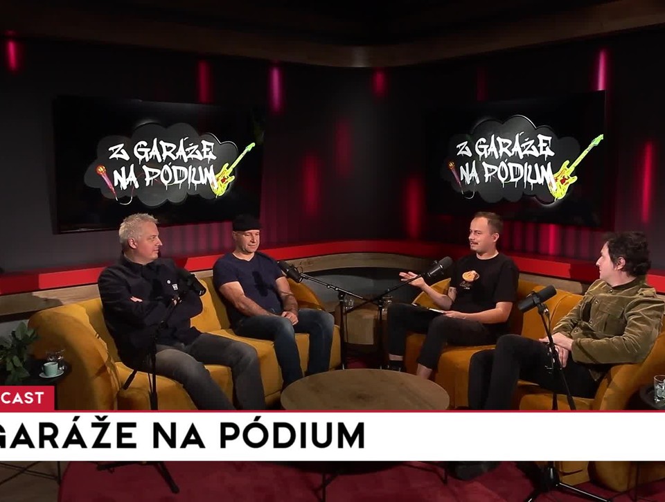 Z garáže na pódium: Revisors