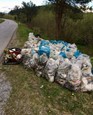 Mišo Sabo počas zberu odpadkov