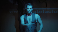 Alexander Bárta ako striptér