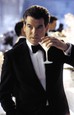 James Bond - Dnes neumieraj