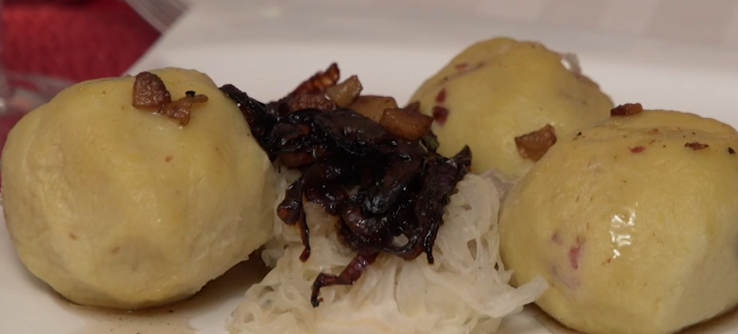 Hlavné jedlo: Letia tri chlpaté gule