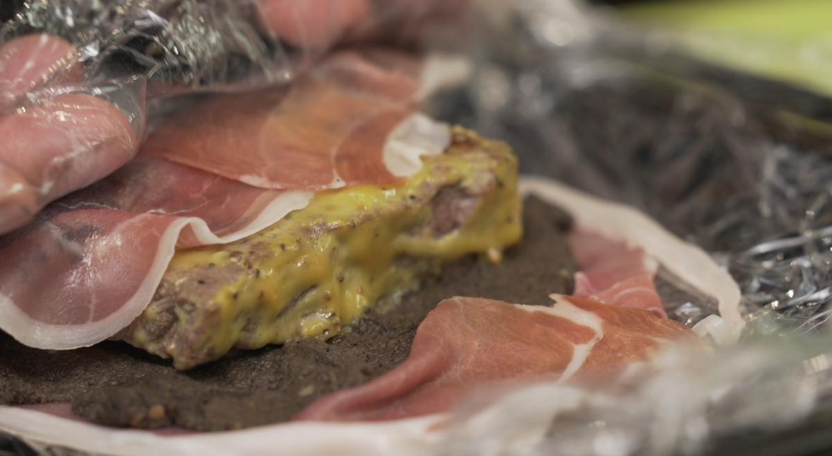 Hlavné jedlo:  Do you speak english?